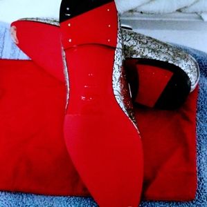 Beautiful silver Louboutins Men's Louboutin Dandelion flat Sze 11/44
